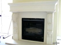 LUXEMBOURG Mantel